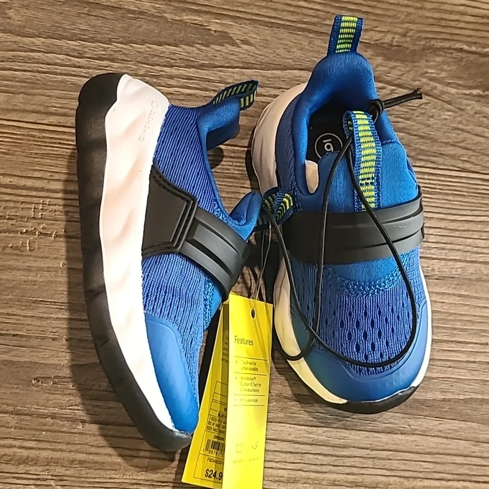 All in Motion Kids Blue Dannie Performance Sneakers Size 6